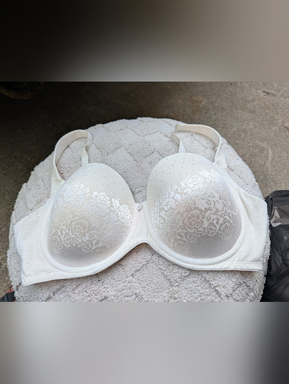 Women's Soma Full Coverage Cream Color Bra Size 38DD